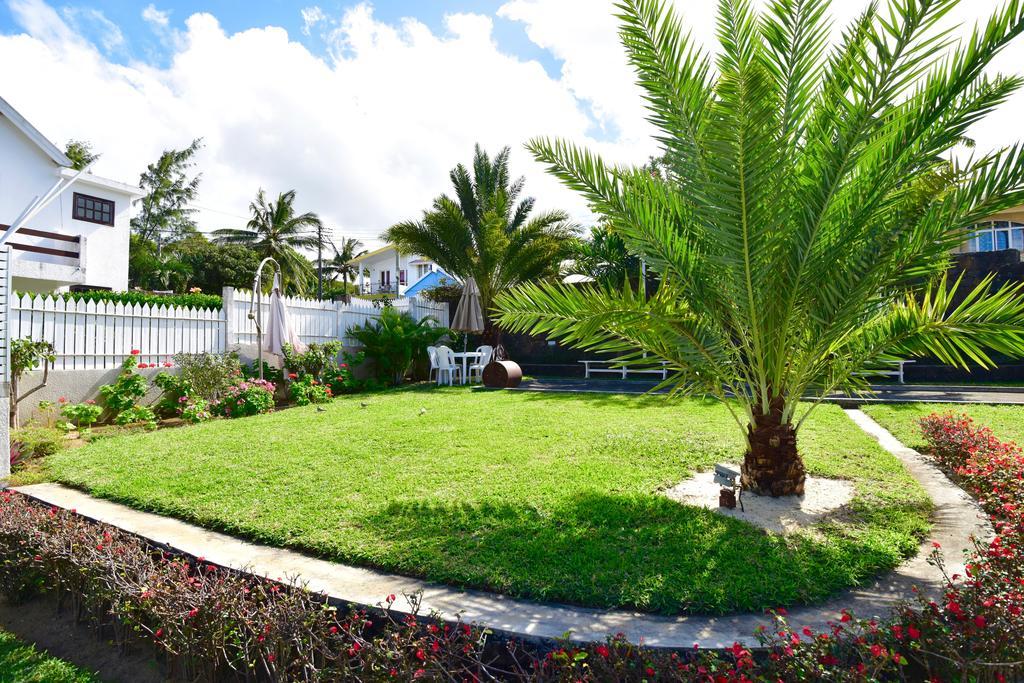 Turquoise Bay Beach Apartments Trou D'Eau Douce Exterior photo
